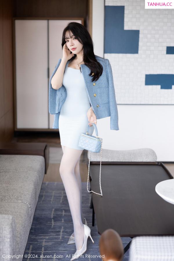 陈芝 芝芝Booty [XiuRen]高清写真图 2024.01.17 No.7976 徐莉芝Booty 丝袜美臀第2张图片